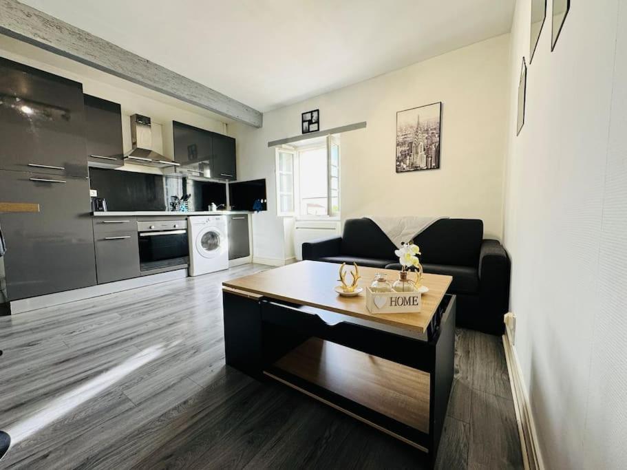 Isval Wifi-Hyper Centre Cognac Apartment Bagian luar foto