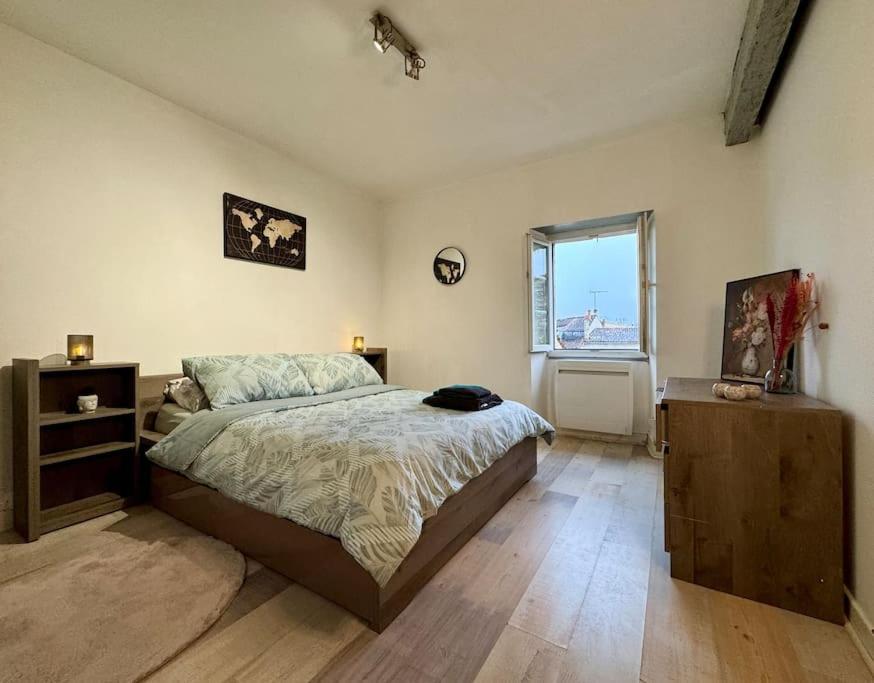 Isval Wifi-Hyper Centre Cognac Apartment Bagian luar foto
