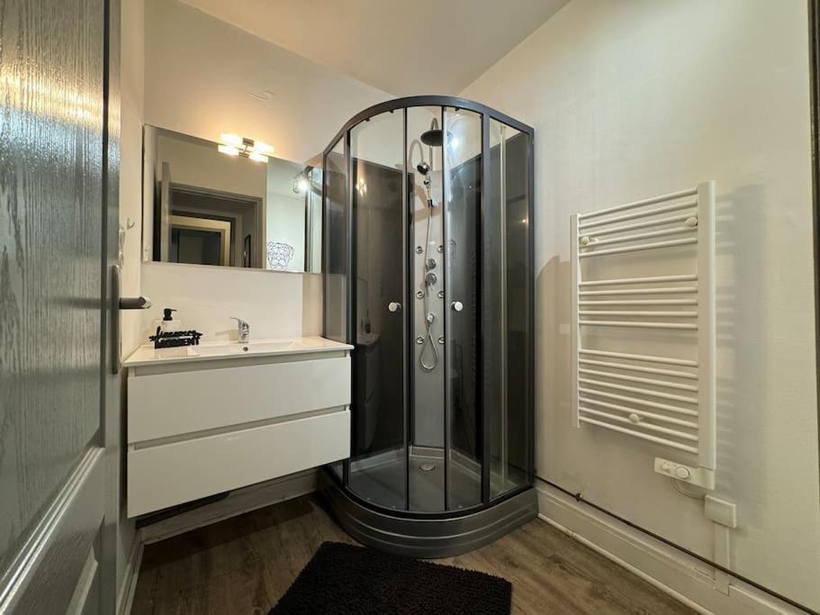 Isval Wifi-Hyper Centre Cognac Apartment Bagian luar foto