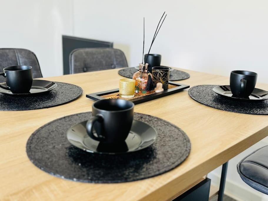 Isval Wifi-Hyper Centre Cognac Apartment Bagian luar foto