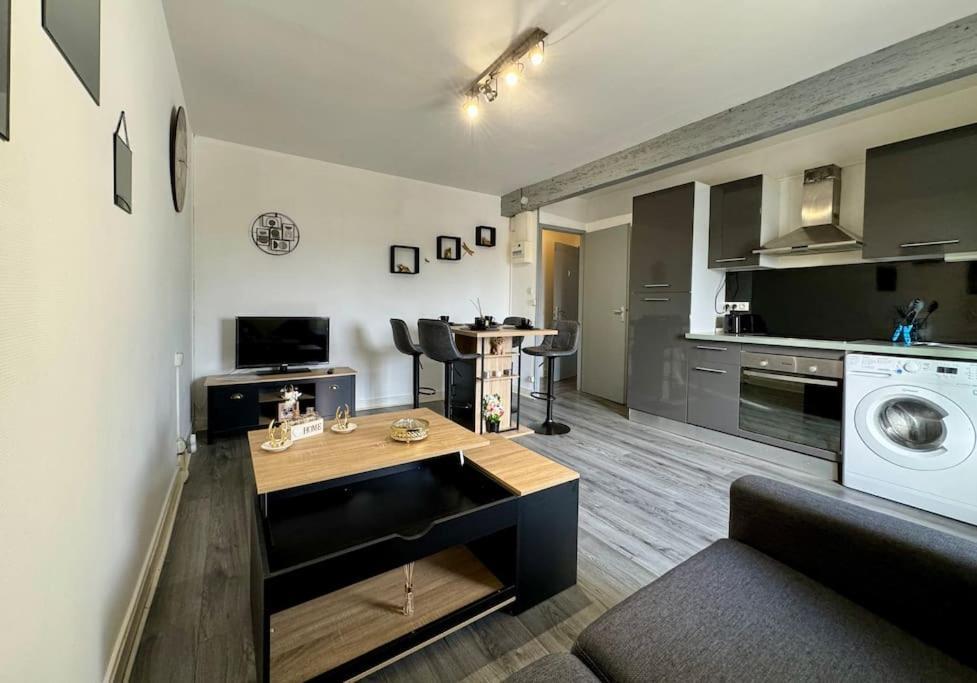 Isval Wifi-Hyper Centre Cognac Apartment Bagian luar foto